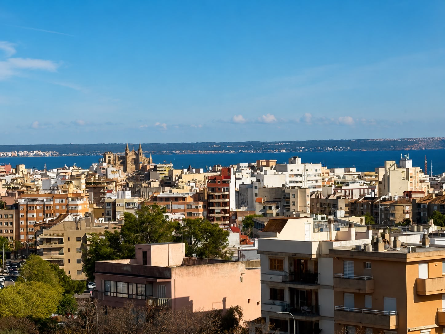 Modernes mediterranes Luxus-Apartment mit Panoramablick über Palma — Bild 9