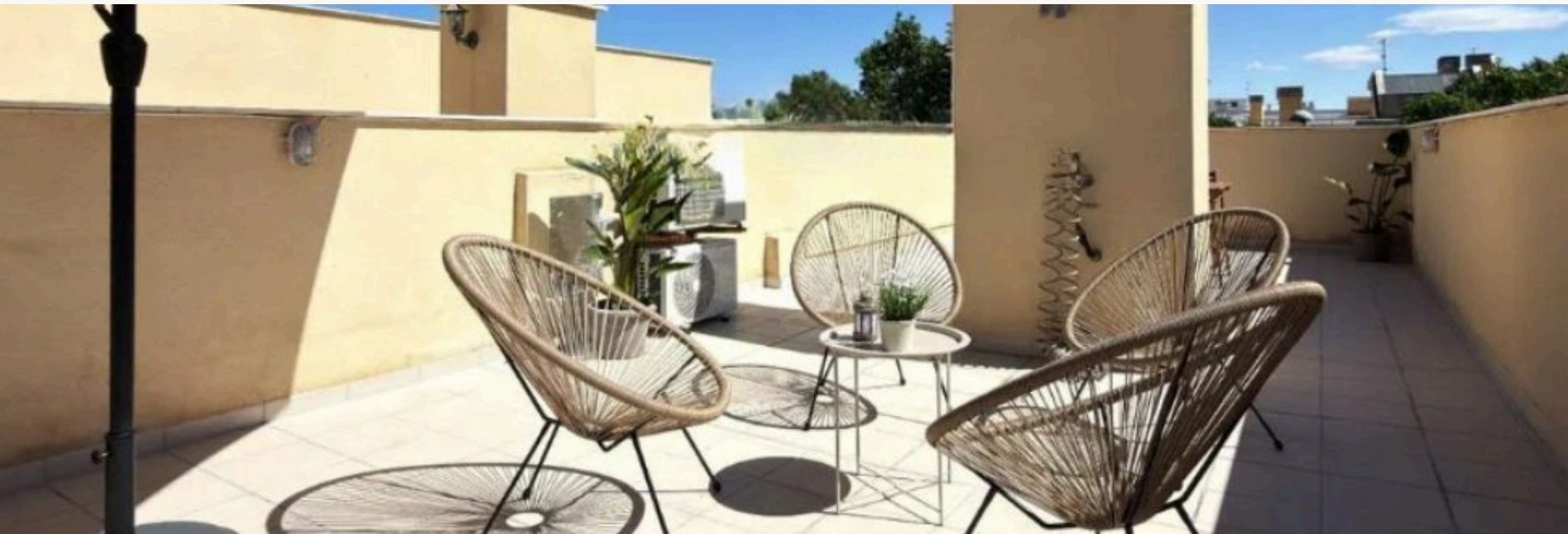Renovierte 2-Zimmer-Wohnung mit Dachterrasse — Bild 7