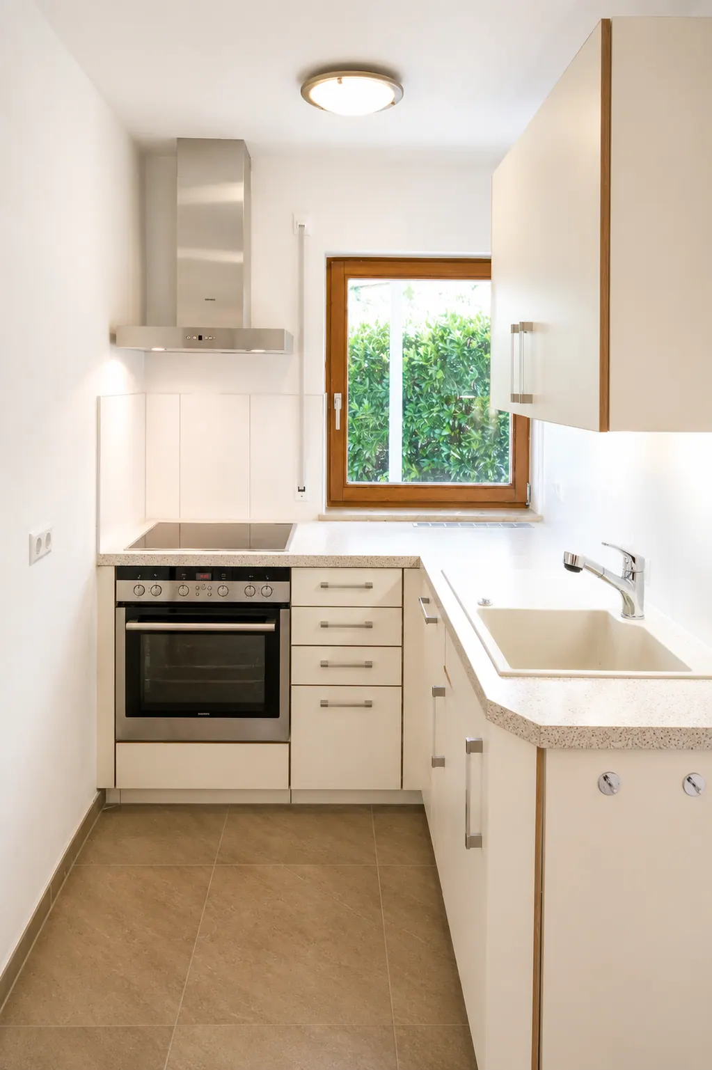Light-filled garden apartment with style — Bild 3
