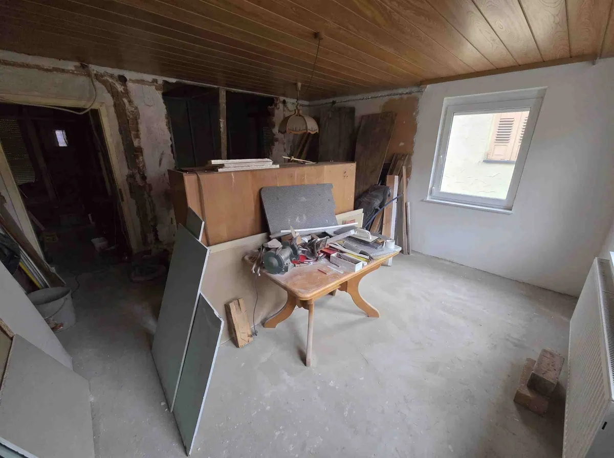 Attractive, partially renovation-needed investment property in Großheppach — Bild 3