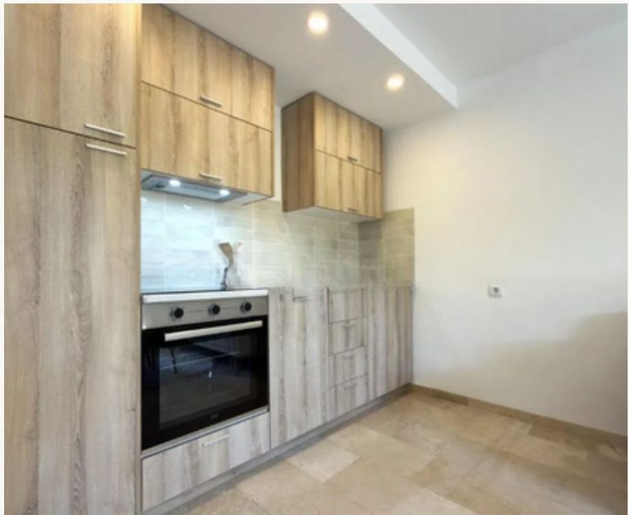 Renovierte 2-Zimmer-Wohnung mit Dachterrasse — Bild 2